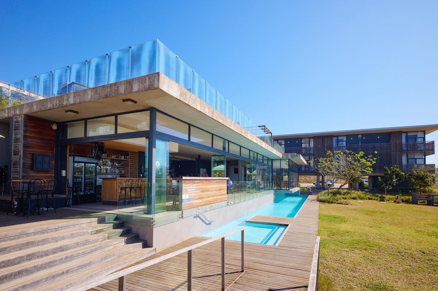 Shoreside Terrace Cafe dining view